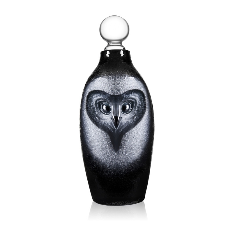 Owl Crystal Decanter From The STRIX Tableware Collection Black